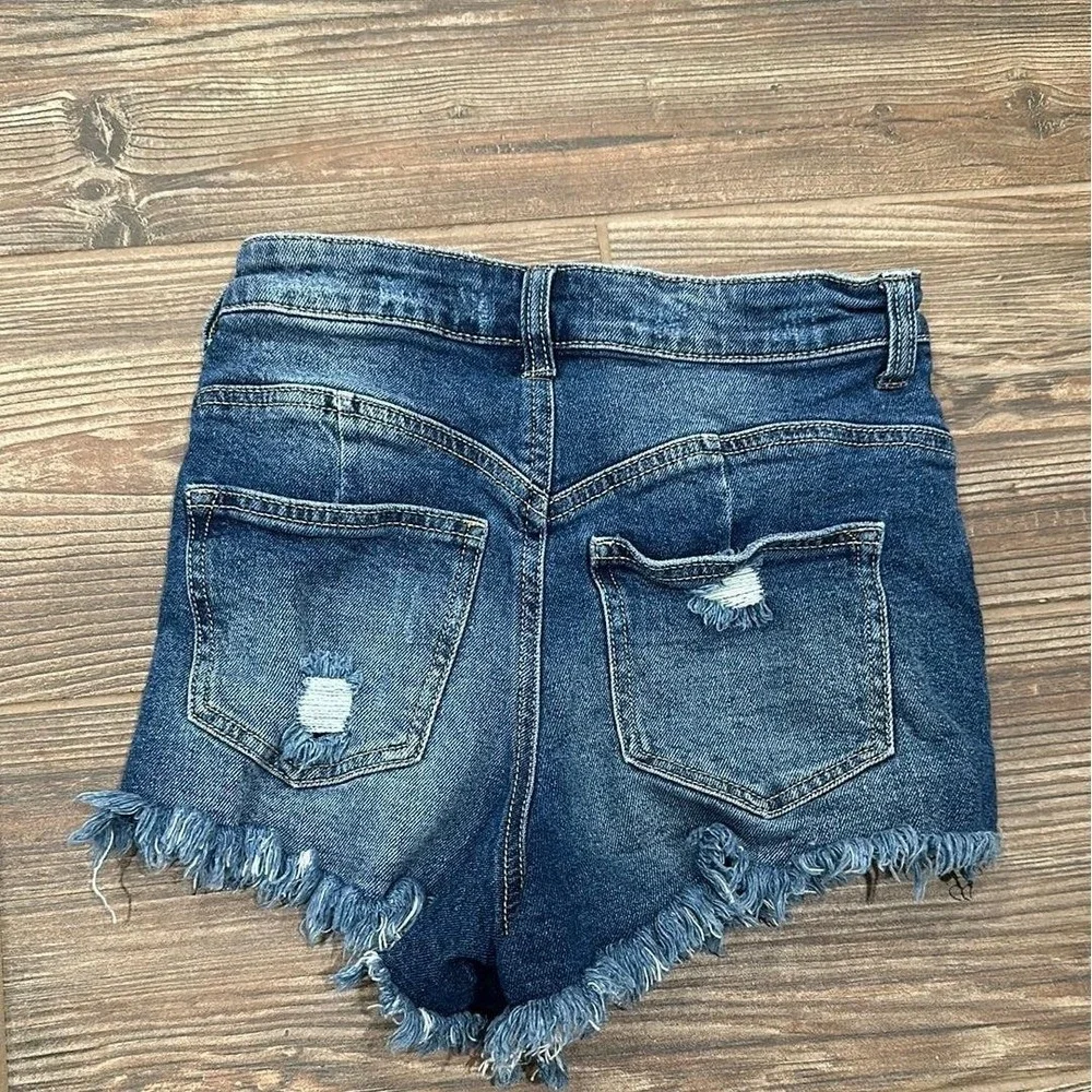 Ariya Distressed Denim Shorts Women Size 3/26 Dark Blue‎ Raw Hem Cut Off EUC